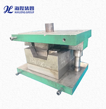 Stamping mould